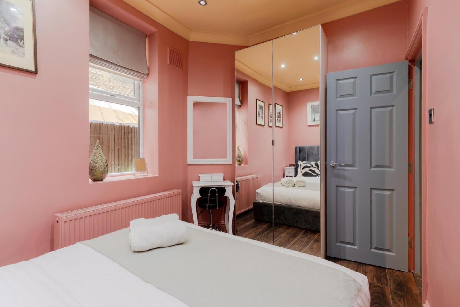 Stylish 2 Bedrooms Flat Sleeps 6 & Garden London Zone 2 Cls Central Londres Exterior foto